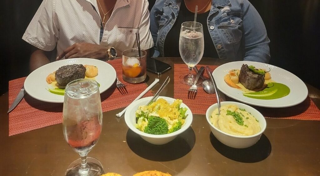 Tender luxor 19